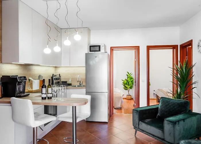 Appartamento With Parking Space - 24090