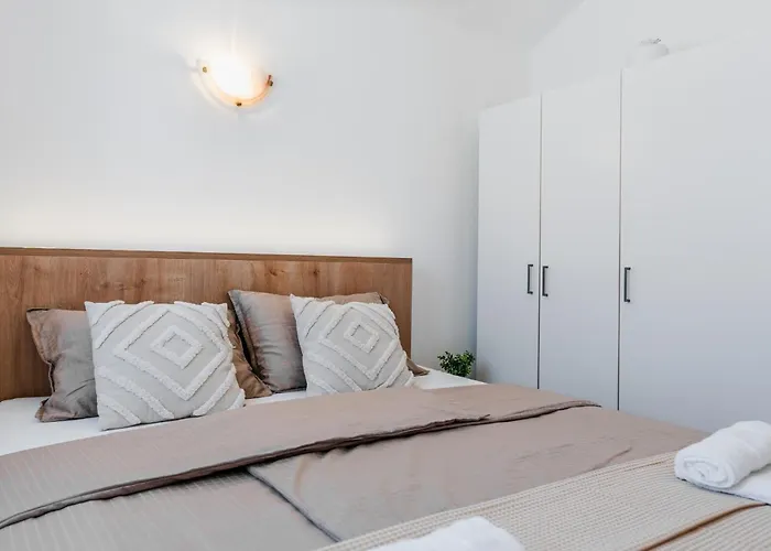 Appartamento With Parking Space - 24090 *