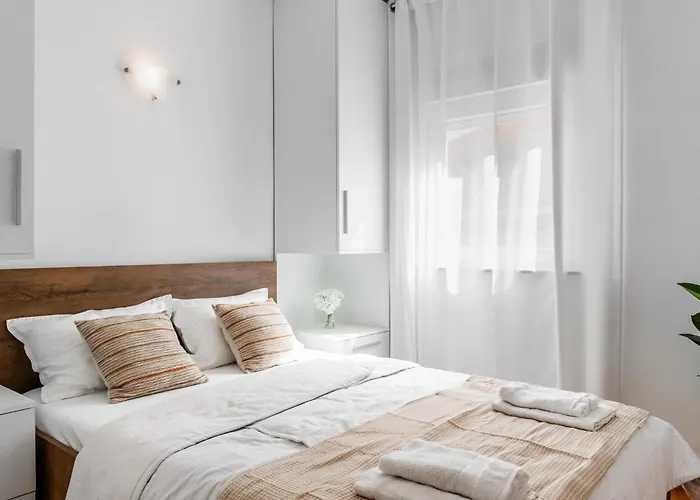 公寓 With Parking Space - 24090